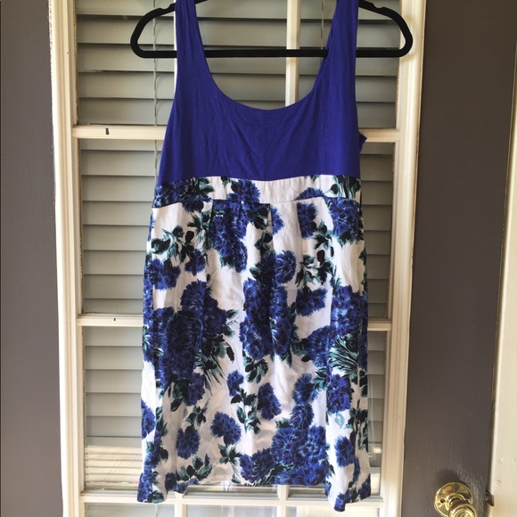 Forever 21 Dresses & Skirts - Vibrant Twenty One Floral Dress L